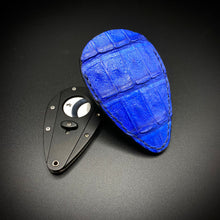 Load image into Gallery viewer, Xikar Xi Cayman Leather Cigar Cutter Case