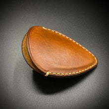 Load image into Gallery viewer, Xikar Xi handmade leather cigar cutter case