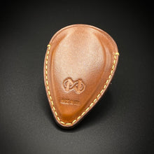 Load image into Gallery viewer, Xikar Xi handmade leather cigar cutter case