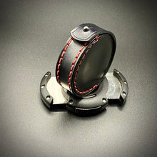 Load image into Gallery viewer, Xikar XO leather cigar cutter case