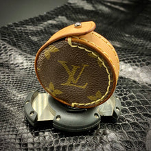 Load image into Gallery viewer, Xikar XO leather cigar cutter case - Luxury Edition